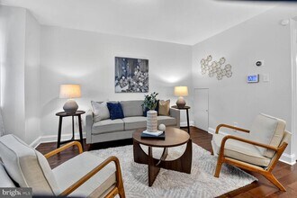 1027 6th St NE in Washington, DC - Building Photo - Building Photo