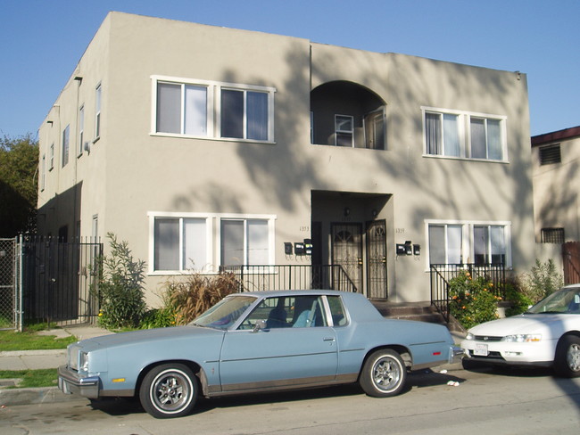 1353-1359 Rose Ave in Long Beach, CA - Building Photo - Building Photo