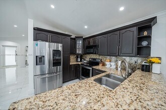 17404 SW 142nd Pl in Miami, FL - Building Photo - Building Photo
