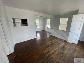 521 N 9th St in Harlingen, TX - Building Photo - Building Photo