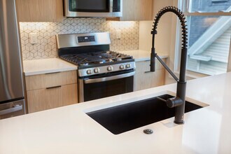7 Wenham St, Unit 1 in Boston, MA - Building Photo - Building Photo
