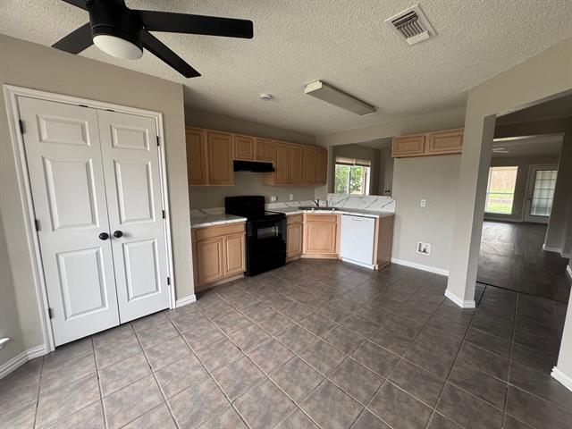 7108 Avington Way in Fort Worth, TX - Building Photo - Building Photo