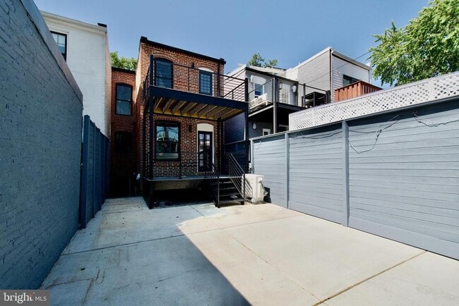 property at 1623 Marion St NW