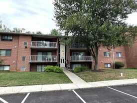 205 Erin Way in Reisterstown, MD - Building Photo