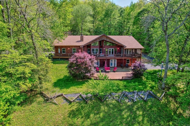 property at 409 Shady Ln