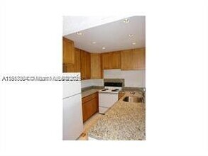 4275 NW 89th Ave in Coral Springs, FL - Building Photo - Building Photo