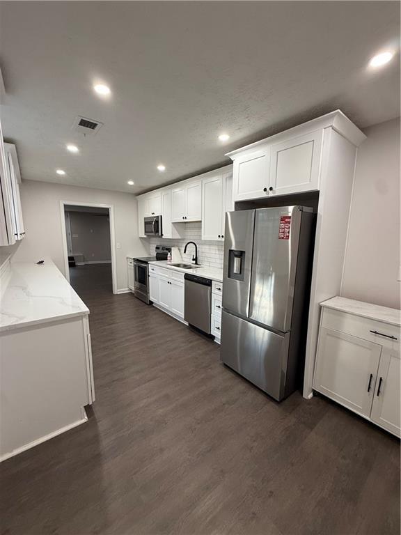 property at 3372 Cottonwood Ln