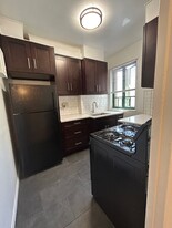 1594 Metropolitan Ave, Unit 5G in Bronx, NY - Building Photo