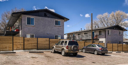 Fenton Street Apartments in Lakewood, CO - Building Photo - Primary Photo