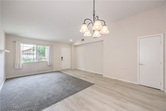 8136 Shady Glen Ave in Las Vegas, NV - Building Photo - Building Photo