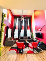 2801 Goodwin Ave in Austin, TX - Building Photo