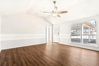1240 Lynchburg Ct in Mobile, AL - Building Photo - Building Photo