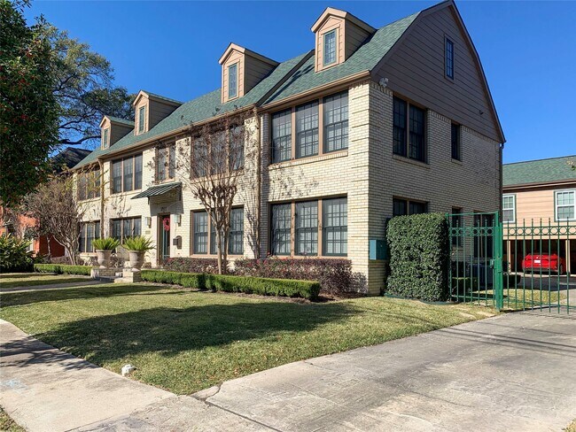 1912 Sul Ross St in Houston, TX - Building Photo - Building Photo