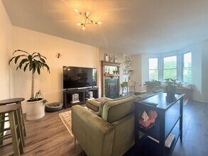 440 Wellington St in London, ON - Building Photo - Building Photo