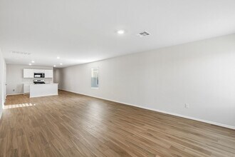 8812 SW 31st Ter in Oklahoma City, OK - Building Photo - Building Photo