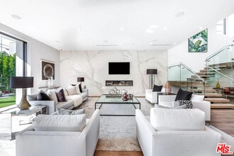 723 Orlando Ave in West Hollywood, CA - Building Photo - Building Photo