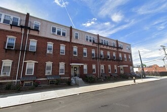 168 North Beacon St in Boston, MA - Building Photo - Building Photo