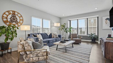 110 Curtis Ct in Pittsburgh, PA - Building Photo - Building Photo