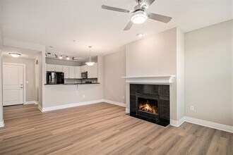 9039 E Panorama Cir in Englewood, CO - Building Photo - Building Photo