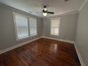 2078 Walker Ave in Memphis, TN - Building Photo - Building Photo