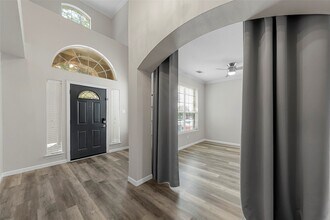 17958 Brent Dr in Dallas, TX - Foto de edificio - Building Photo