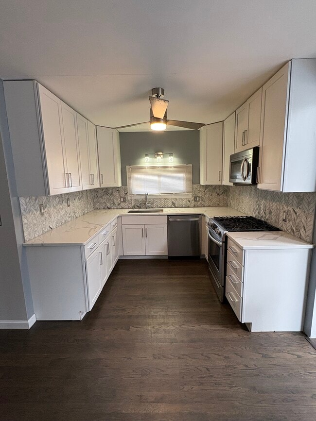 15 Beverly Hl, Unit Beverly Hill #2