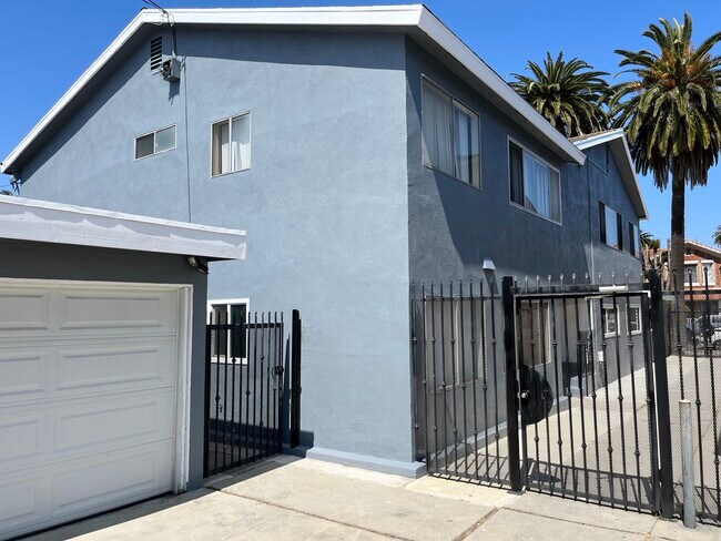 2119 Earl Ave, Unit Earl Ave. in Long Beach, CA - Building Photo - Building Photo