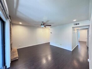 15151 Berry Trail in Dallas, TX - Building Photo - Building Photo