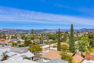 840 E 3rd Ave in Escondido, CA - Building Photo