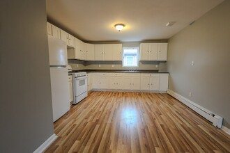 19 Hiawatha Rd, Unit 3 in Boston, MA - Building Photo - Building Photo