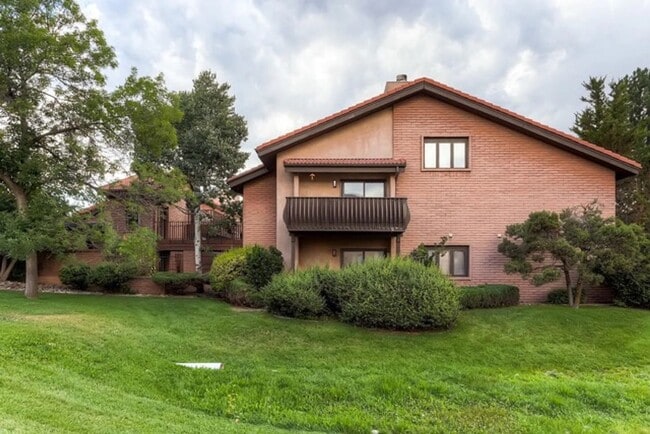 property at 4415 Laguna Pl