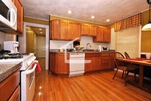 25 Fairbanks St in Boston, MA - Building Photo