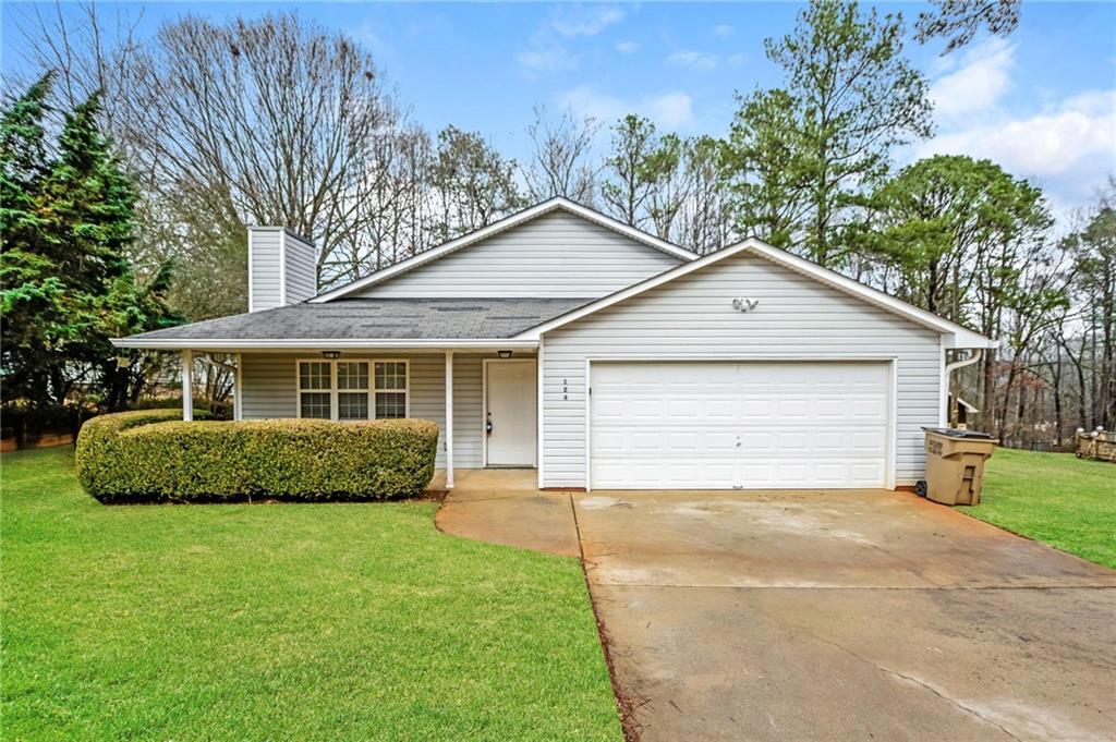 124 Springvalley Cir in Stockbridge, GA - Building Photo