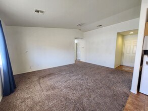 74698 Serrano Dr in Twentynine Palms, CA - Building Photo - Building Photo