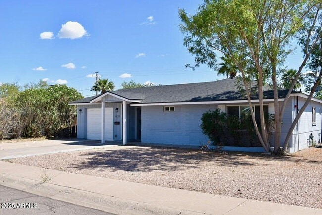 7635 E Verde Ln in Scottsdale, AZ - Building Photo - Building Photo