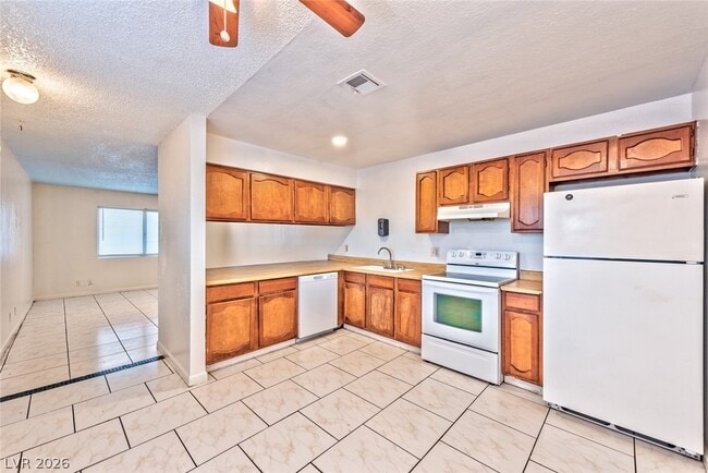 property at 5198 Greene Ln