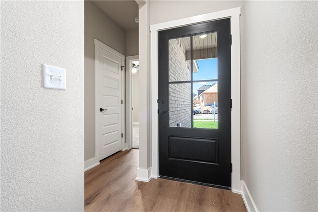 7006 SW Orange Ave in Bentonville, AR - Building Photo - Building Photo