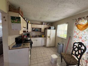 6110 SW 16th St in Pompano Beach, FL - Building Photo - Building Photo