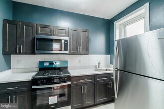 5110 Webster St in Philadelphia, PA - Building Photo - Building Photo