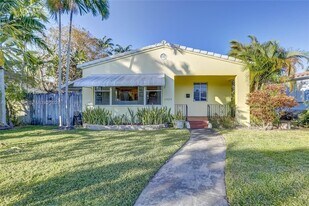 1425 Madison St in Hollywood, FL - Building Photo