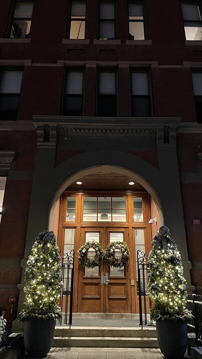 201 Newbury St in Boston, MA - Building Photo