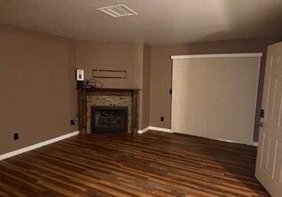 2181 Bay Club Dr in Laughlin, NV - Foto de edificio - Building Photo