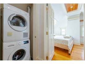 35 Grandview Ave in Medford, MA - Building Photo