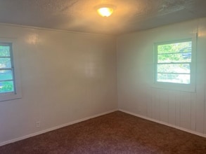 8615 Beaumont Dr in Beaumont, TX - Building Photo - Building Photo