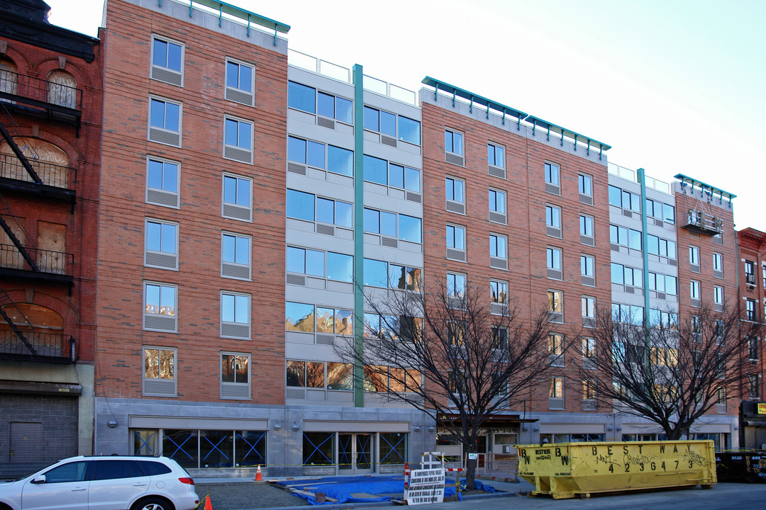 Salem Houses in New York, NY - Foto de edificio