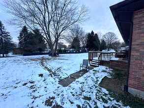 4526 Middletown Rd E in New Middletown, OH - Foto de edificio - Building Photo