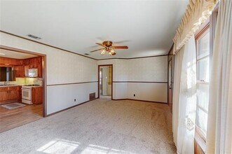 1402 Glendale St in Greenville, TX - Building Photo - Building Photo