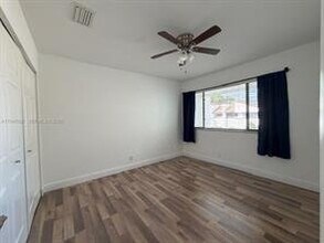 1617 Cypress Pointe Dr in Coral Springs, FL - Building Photo - Building Photo