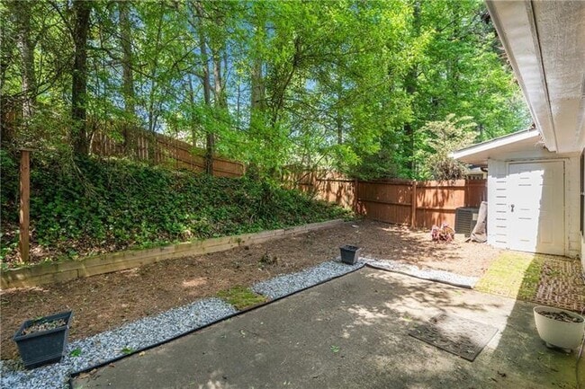 5000 Village Green Way in Alpharetta, GA - Building Photo - Building Photo