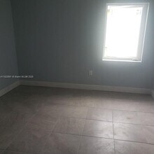 2200 NW 155th St in Opa Locka, FL - Building Photo - Building Photo